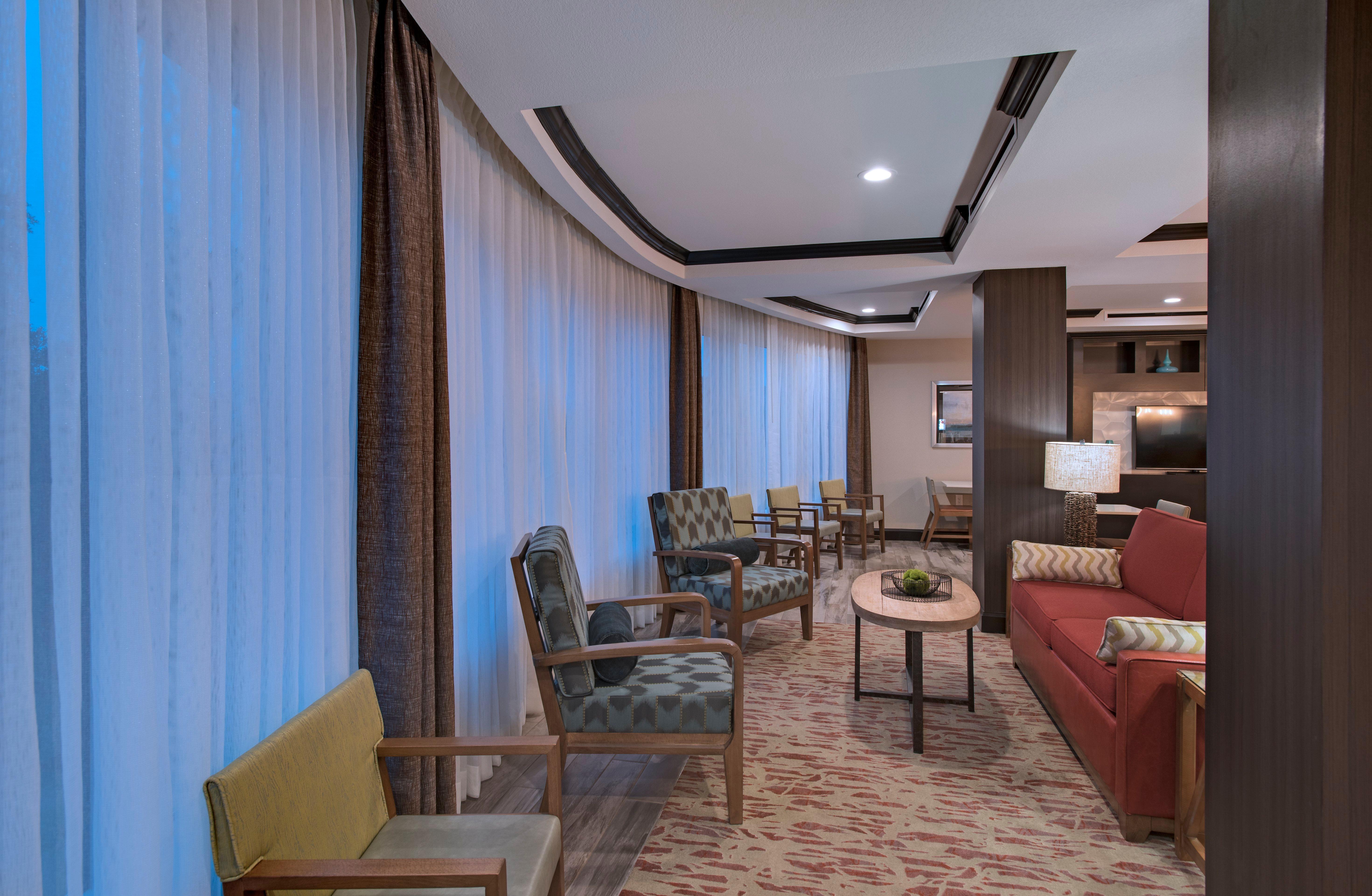 Holiday Inn Express & Suites Austin Nw - Four Points By Ihg Екстериор снимка